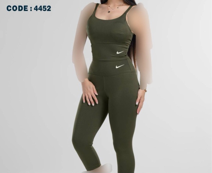 ست نیمتنه کاپدار و شلوارک ورزشی NIKE