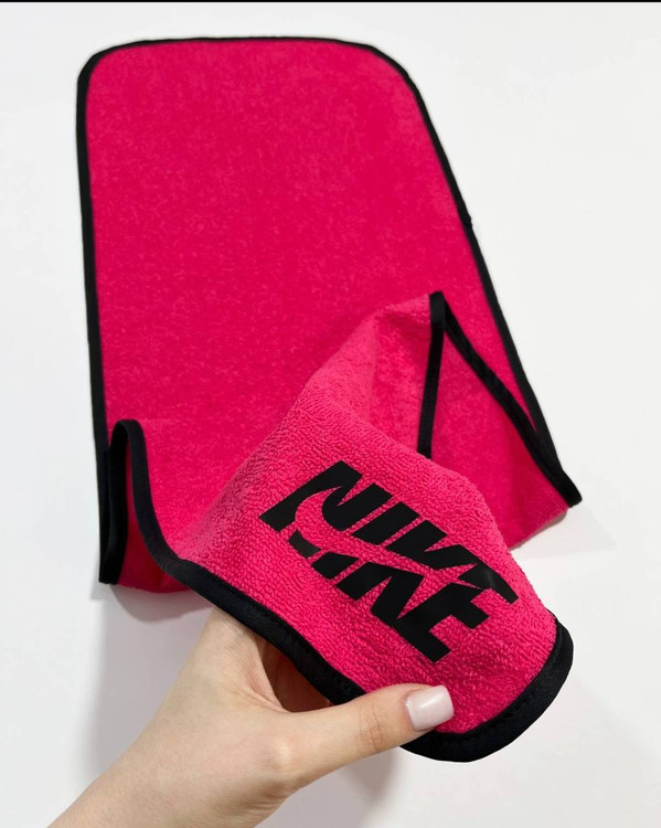 حوله ورزشی NIKE