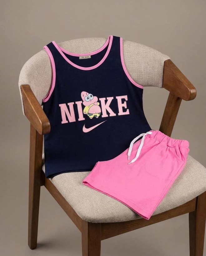 ست تاپ و شورتک NIKE