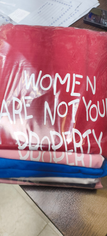 تیشرت باکسی چاپی نخ پنبه با طرح Women Are Not Your Property نخ سایز 30