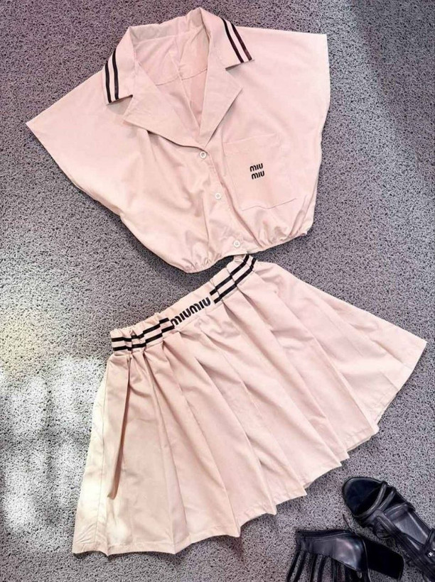 ست کراپ و دامن miu miu